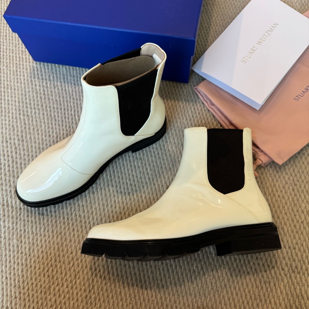 New Stuart Weitzman white black Chelsea Boots